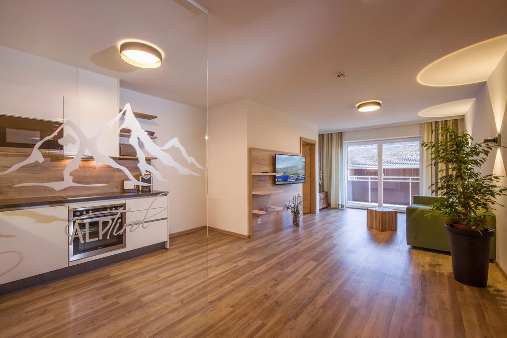 קלטנבאך Aparthotel Alptirol מראה חיצוני תמונה