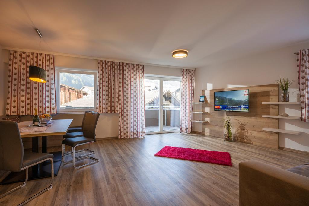 קלטנבאך Aparthotel Alptirol מראה חיצוני תמונה